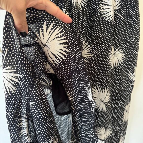 NWOT Billabong Black and White Palm Leaf Floral Ruffle Slit Maxi Sundress L - Picture 6 of 8